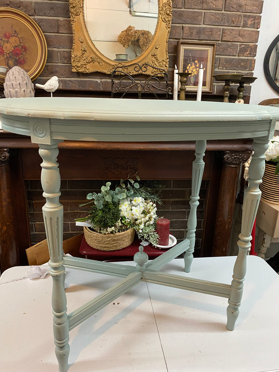 Petite Vintage Table