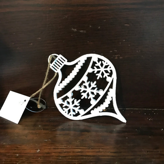 Traditional Style Holiday Ornament