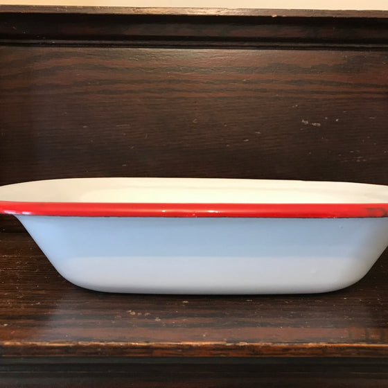 Farmhouse Red & White Enamel Baking Dish