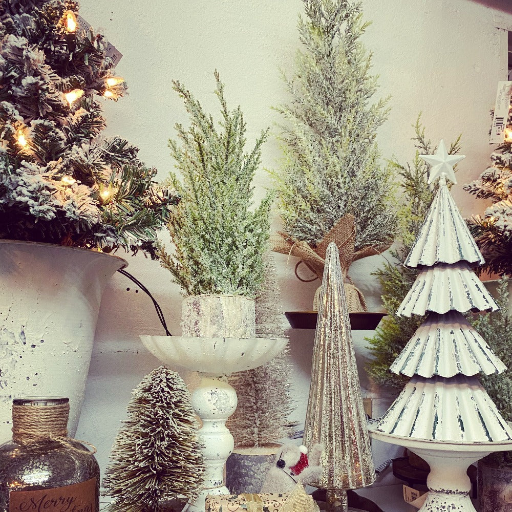 Rustic Metal Tree Lillian Elsie Home