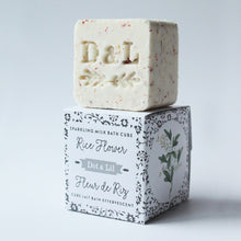  RICE FLOWER SPARKLING BATH CUBE by DOT & LIL